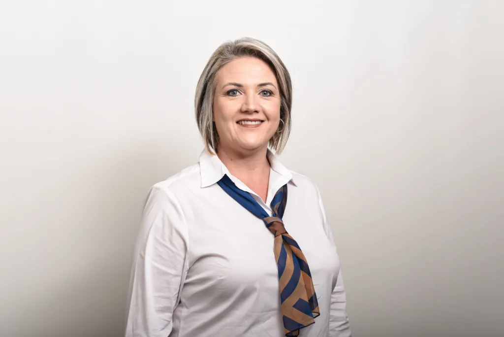 Ms Ronel Greyling