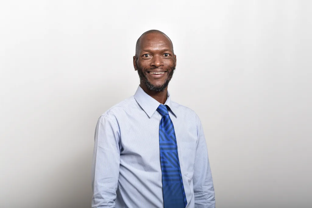 Mr William Mosai