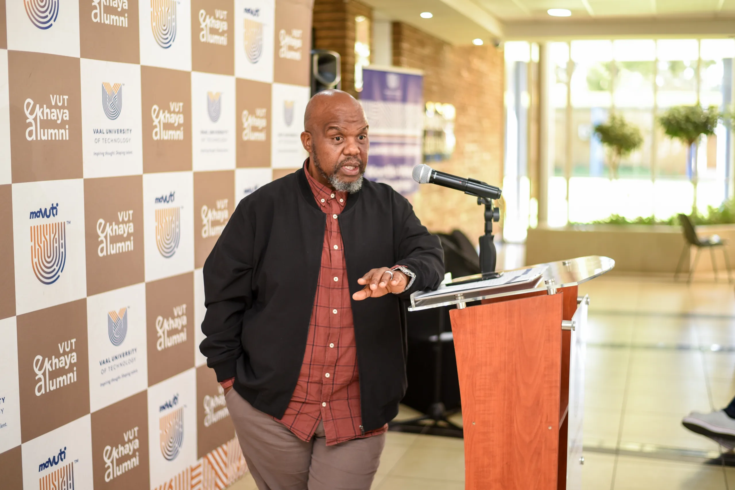 Mr Sibusiso Victor Masondo addresses students during the VUT Alumni Relations Masterclass at the Desmond Tutu Great Hall.