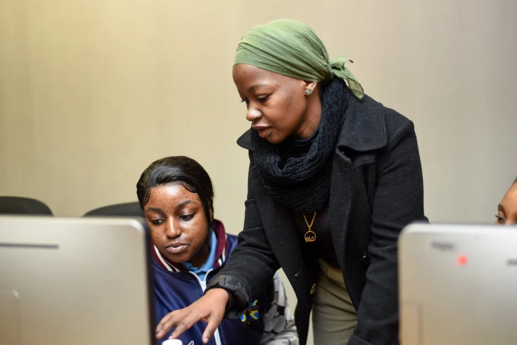 VUT’s computer sciences unit helps learners apply online