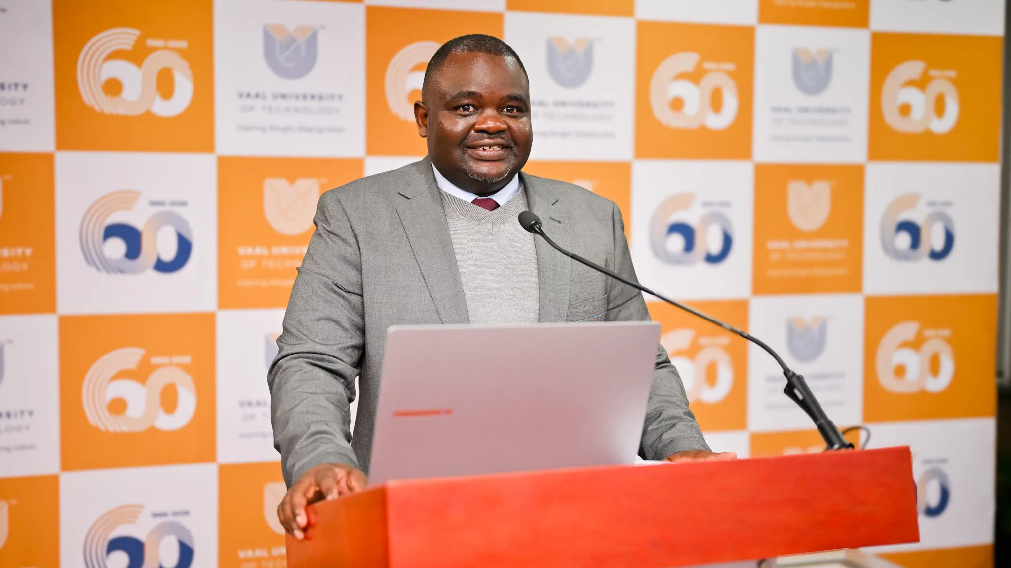 Prof Mafini Inaugural Lecturer – Vaal University of Technology – Vaal University of Technology VUT celebrates Prof Chengedzai Mafini's Inaugural Address and his contribution to academic excellence and innovation.