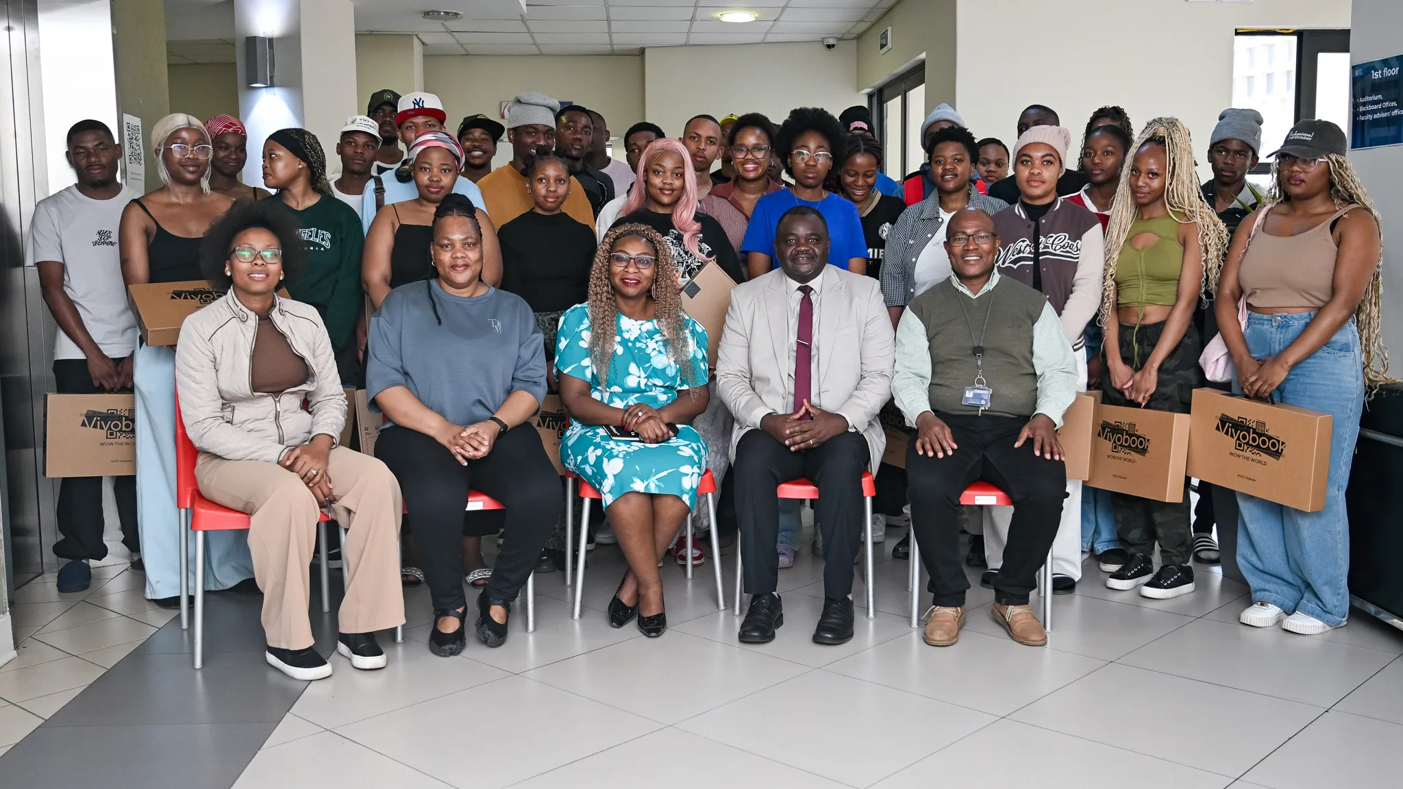 Deputy Vice-Chancellor Dr Grace Kanana-Katumba, faculty leadership and lecturers join the proud recipients of the BANKSETA-funded laptops and bursaries.