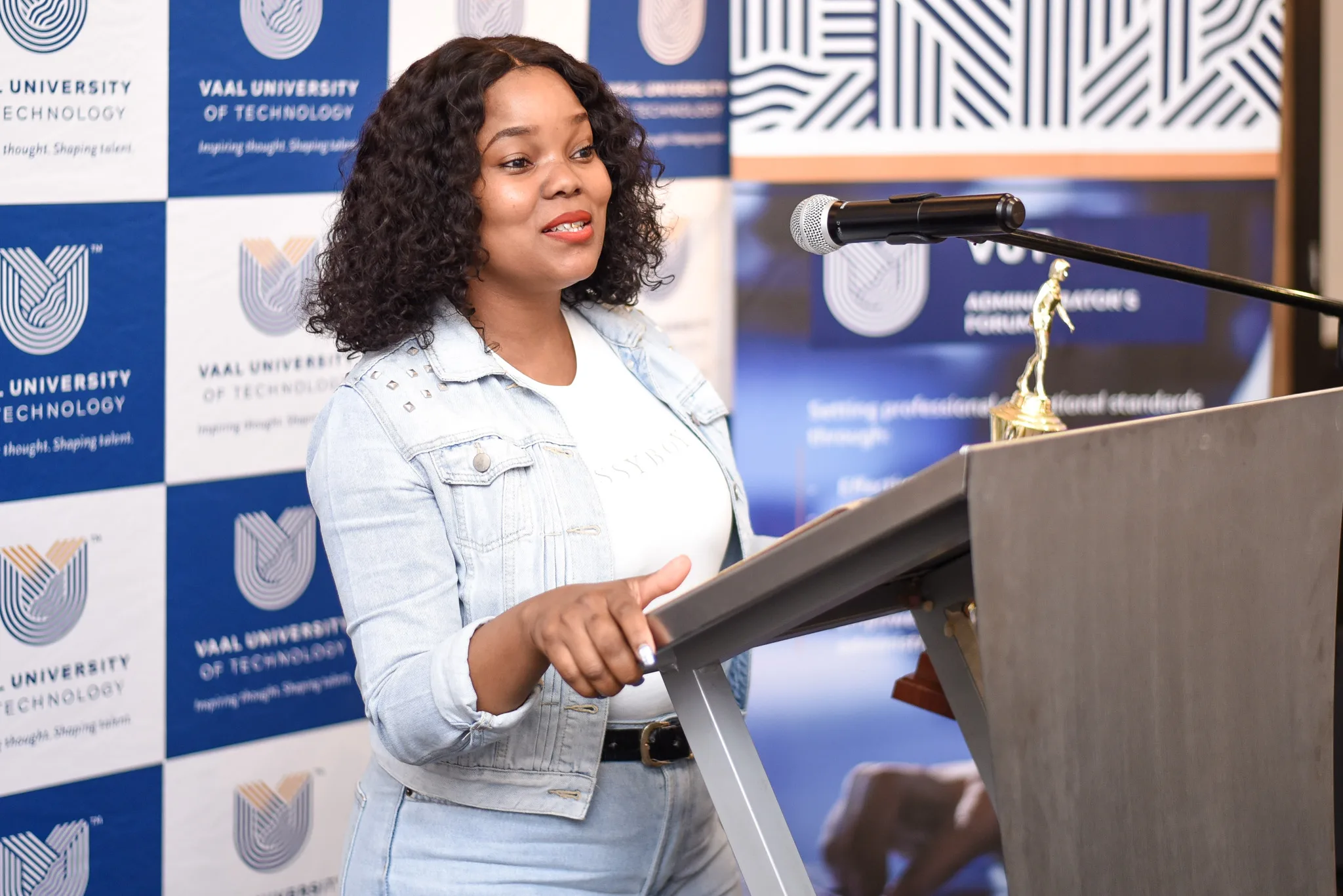 Ms Ntswaki Kunene, VUT Administrator of the year 2026