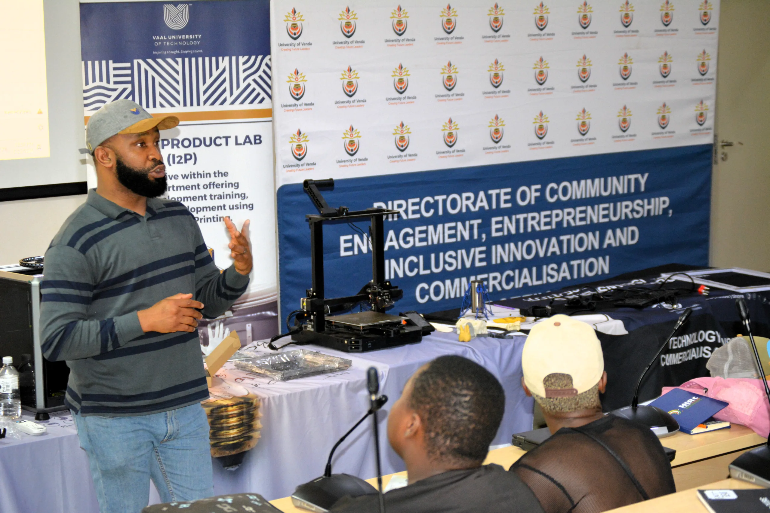 Univen – Vaal University of Technology – Vaal University of Technology Mr Godfrey Nwanekah, Industrial Engineering Lab Technician from VUT Technology Transfer and Innovation (TTI), facilitating a comprehensive session on product design and innovation processes, equipping participants with practical knowledge and insights to transform ideas into innovative products and solutions