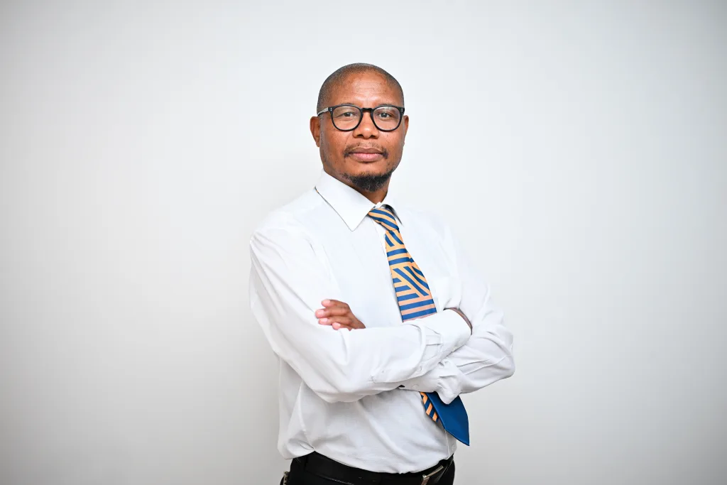 Dr Bambo Mokae