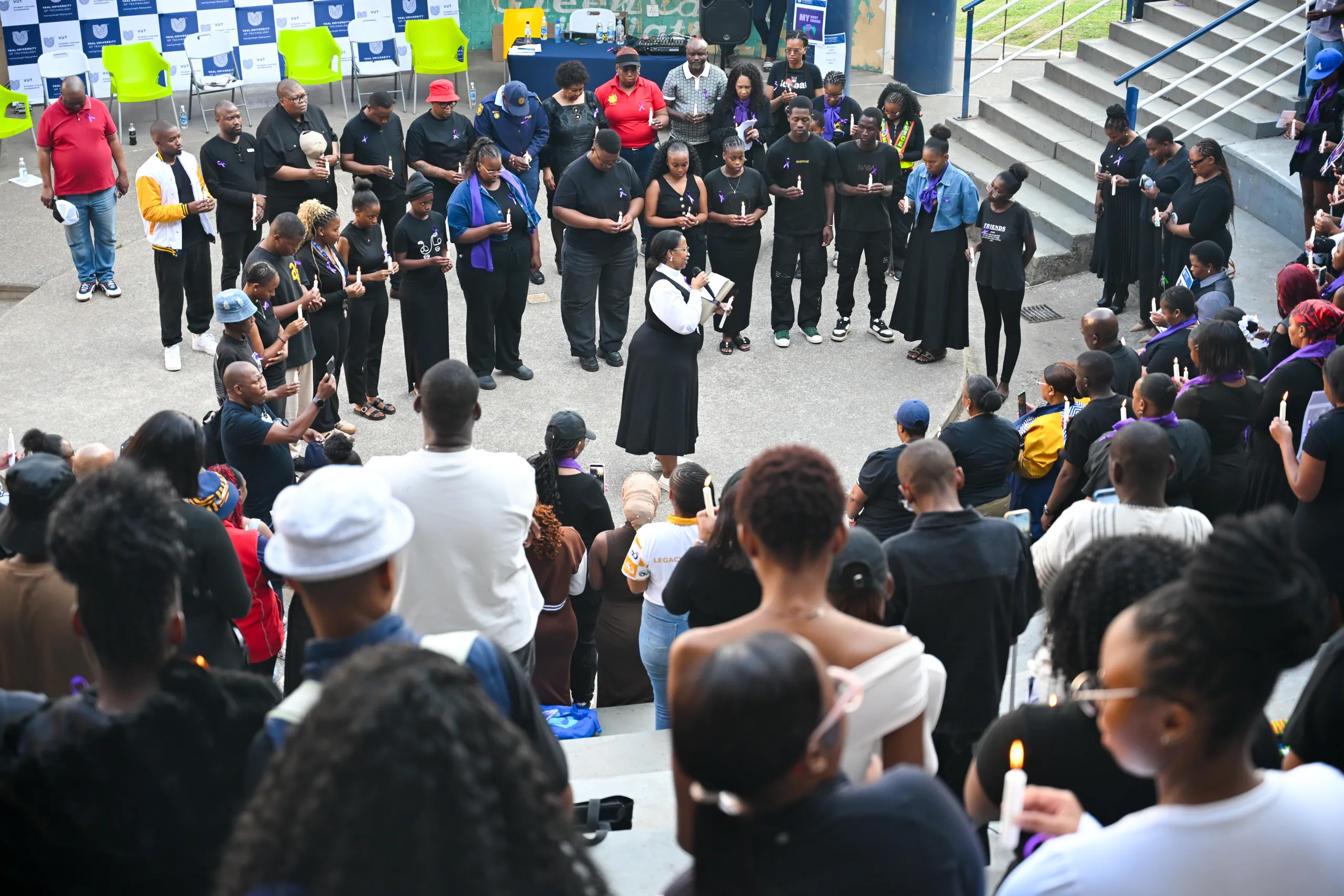 GBV – Vaal University of Technology – Vaal University of Technology Staff and students at VUT dressed in black and united in a call for safer campuses, stronger accountability, and an end to gender-based violence and femicide. Staff and students at VUT dressed in black and united in a call for safer campuses, stronger accountability, and an end to gender-based violence and femicide.